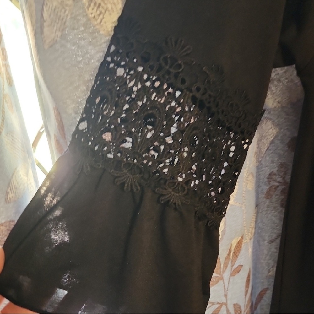 Elegant Black Women's Top - Picture 2 of 3